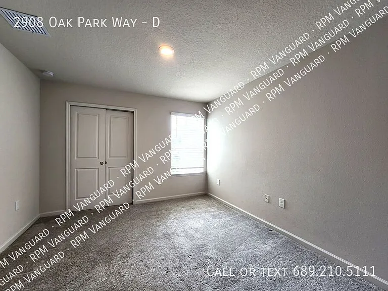 2908 Oak Park Way #D — Photo 10