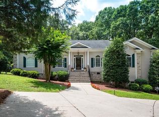 2635 Lynbridge Dr, Charlotte, NC 28226