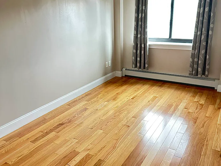 42-32 147th St #4A — Photo 4