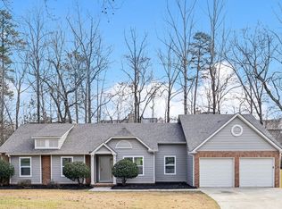 10024 Point View Dr, Jonesboro, GA 30238
