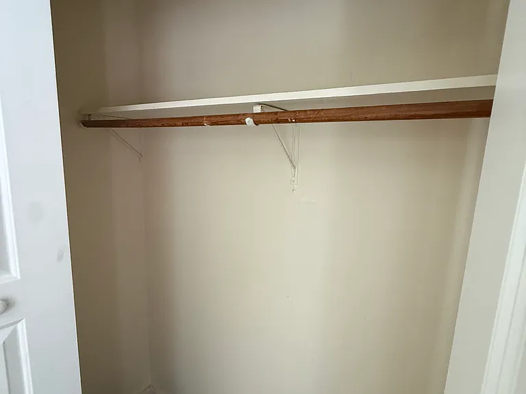 1081 Blue Hills Ave #B — Photo 11