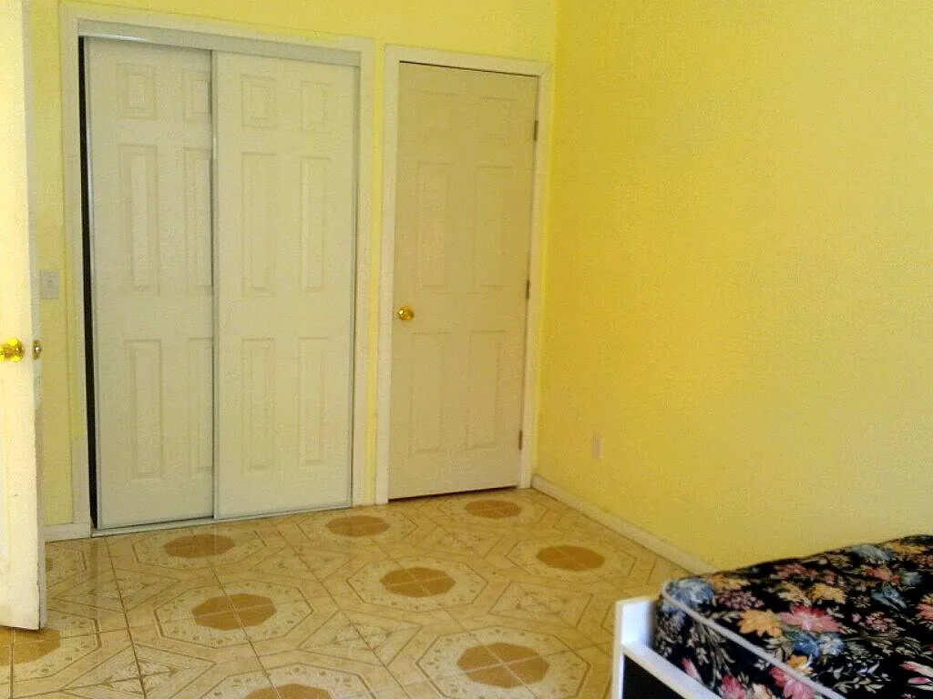 1 bed, 1134 sqft, $899 — Photo 2