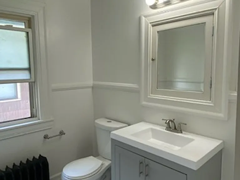 912 S Clinton Ave — Photo 10