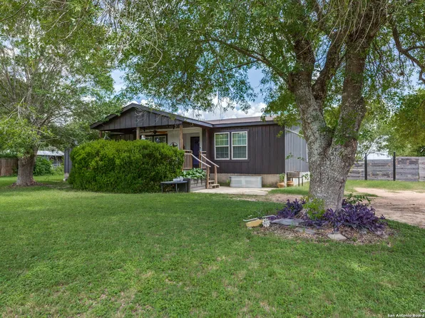 16422 County Road 283, San Antonio, TX 78253