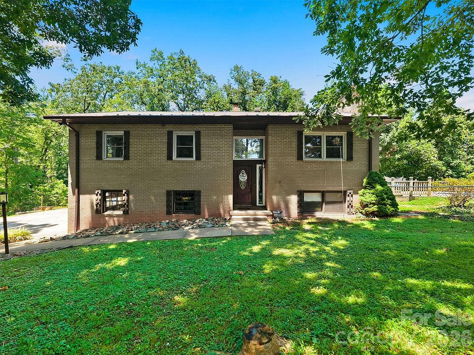 1st image of 1924 Braswell Pl