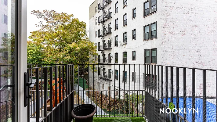 Rented by Nooklyn NYC LLC | media 71
