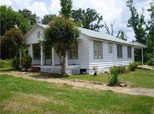1033 Sandflat Rd, Thomasville, AL 36784