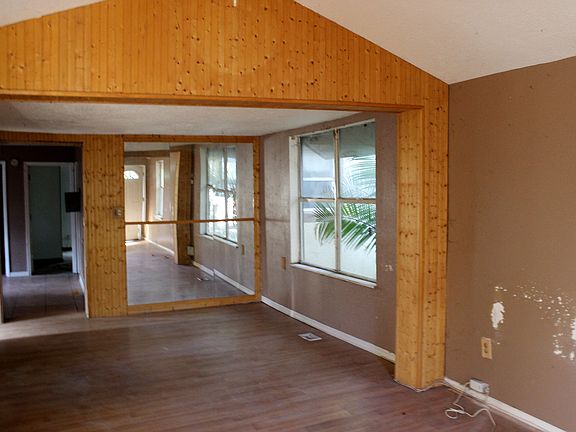 3rd image of 11203 Blendale Dr