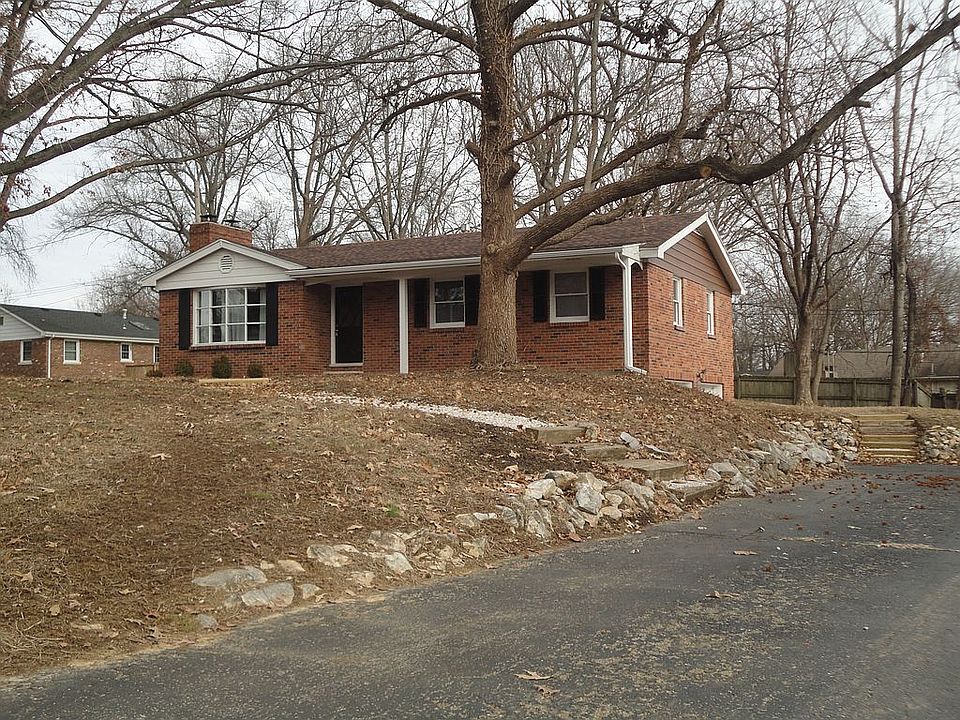 1st image of 953 Treelane Dr