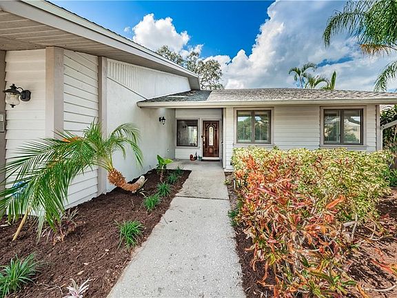2nd image of 42 Gulfwinds Dr W