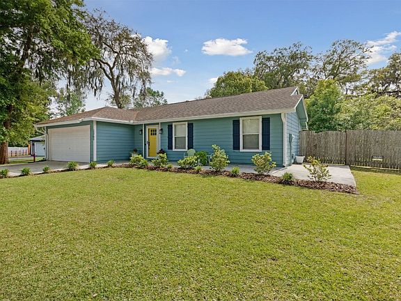2nd image of 2363 Bonnie Oaks Dr