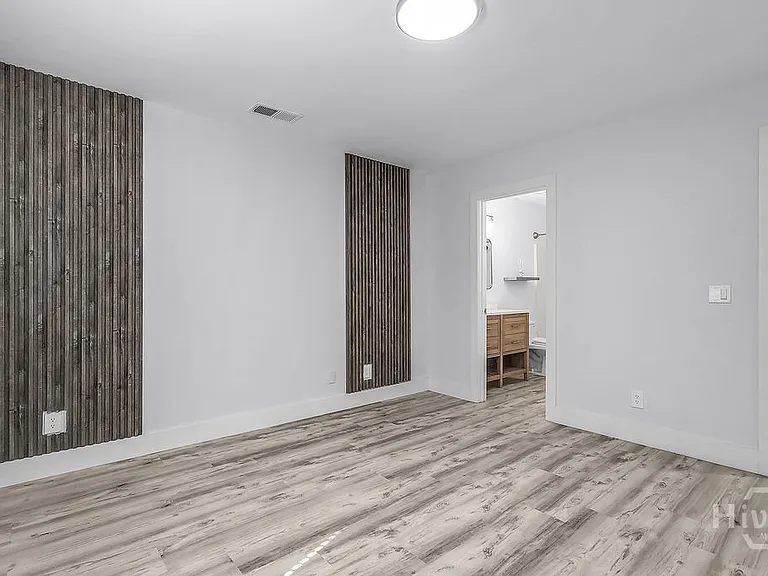 11903 Apache Ave #3 — Photo 20