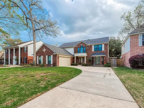 29 Dover Drive, Conroe, TX 77304