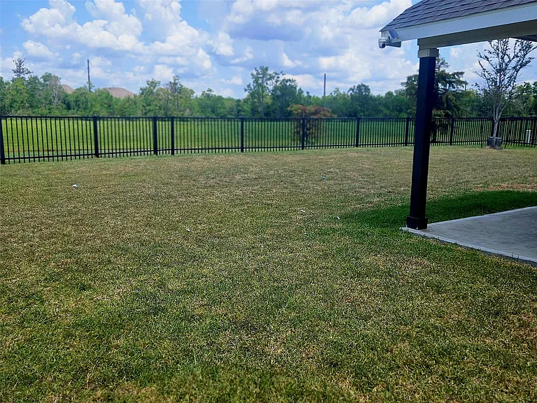 15019 Crown Manor Dr — Photo 25