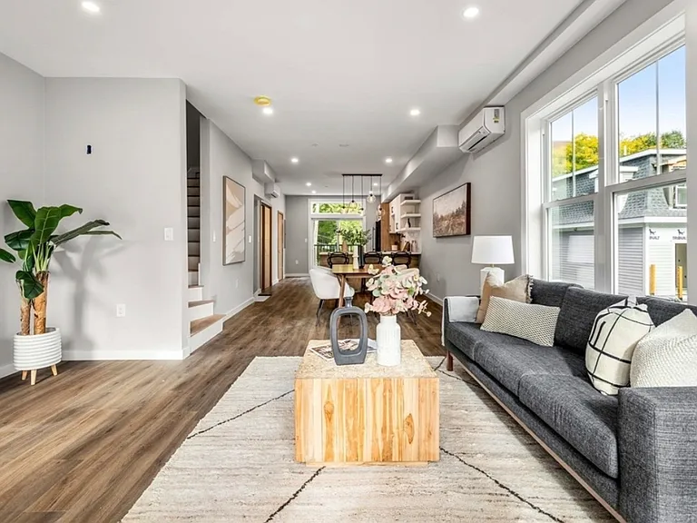 33 Copeland St #C — Photo 12