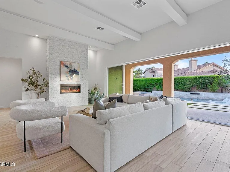 5543 E Beryl Ave — Photo 43