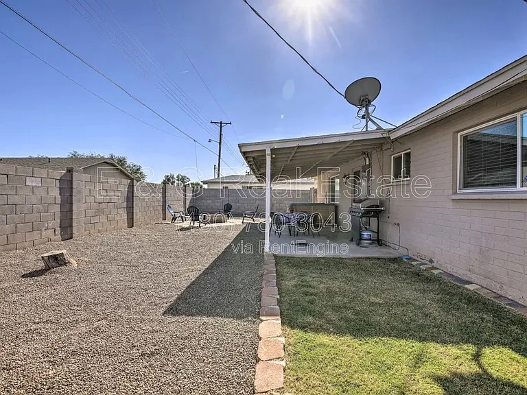 609 S Priest Dr — Photo 28