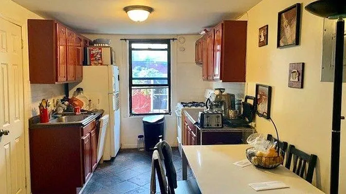 Rented by Nooklyn NYC LLC | media 28