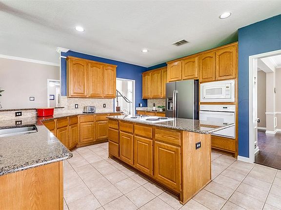 3rd image of 3700 Welborne Ln