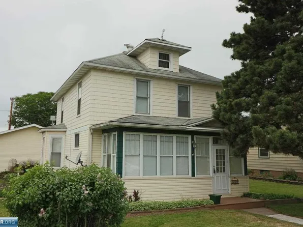 127 5th Ave S, Babbitt, MN 55708