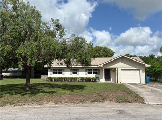 816 Casselberry Dr, Lake Wales, FL 33853