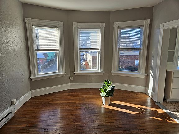 4th image of 197 N Main St Unit 12