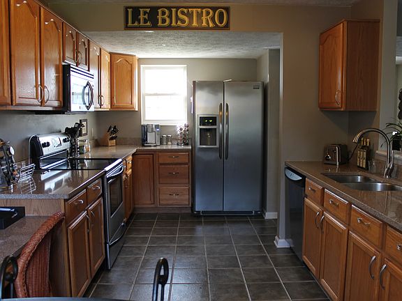 3rd image of 12721 Hearthstone Dr