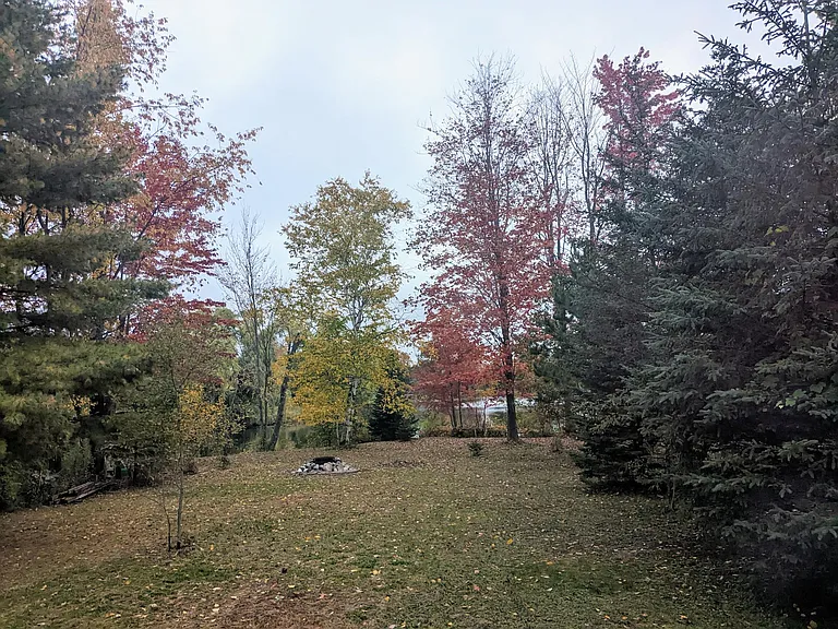 Highland Trl — Photo 16