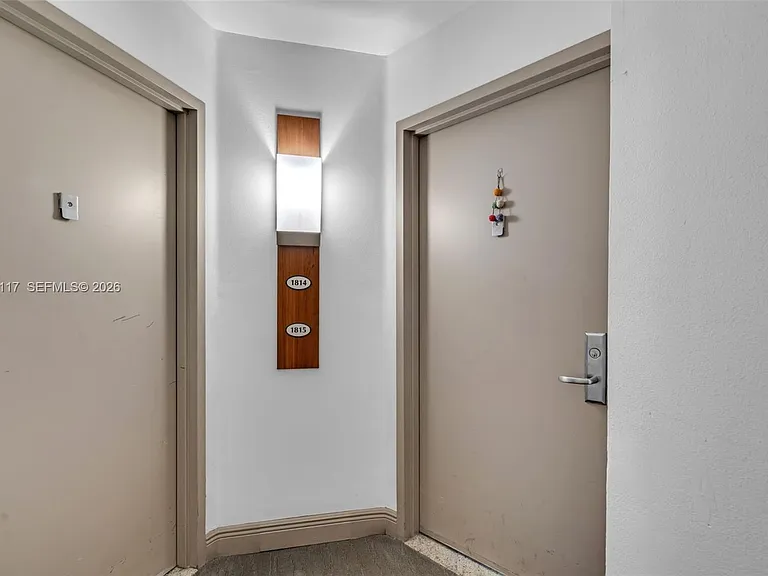 1750 N Bayshore Dr #1815 — Photo 25