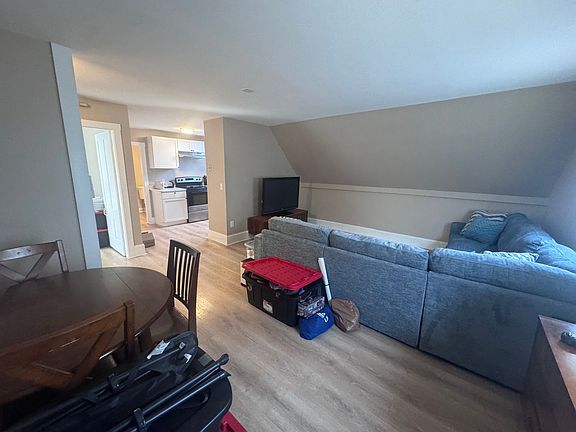 5th image of 7 Jackson St #7E