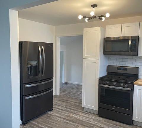 5th image of 311 Evans St