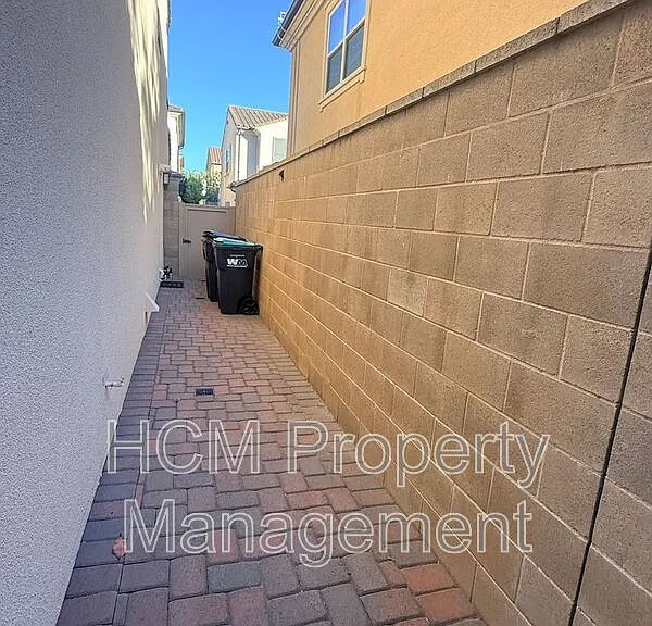 77 Diamond — Photo 22