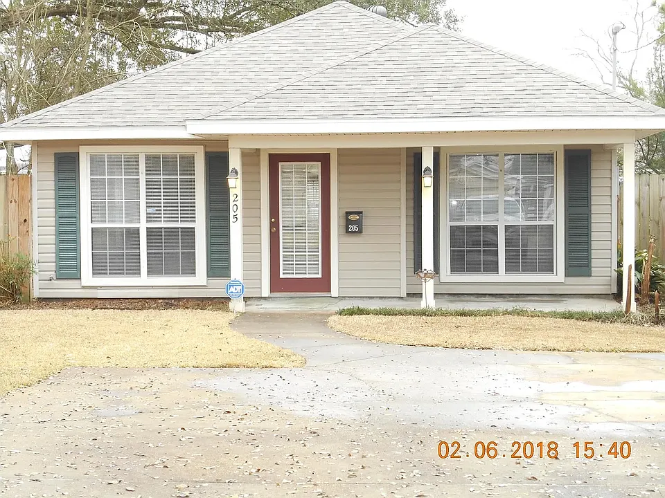 205 Lucille St