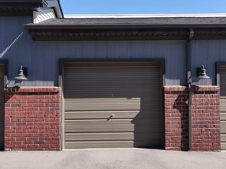 Private garage