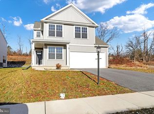 121 Eli Dr, York, PA 17404