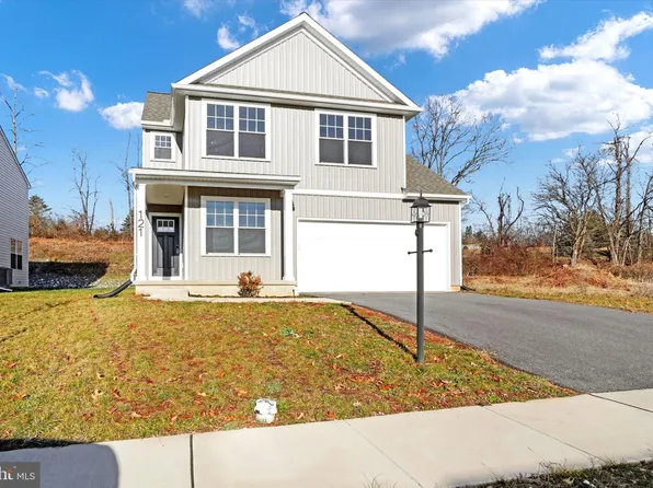 121 Eli Dr, York, PA 17404