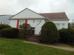 9808 Alexander Rd, Garfield Heights, OH 44125