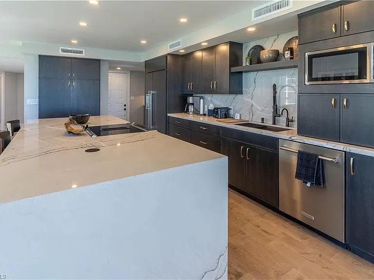 10701 Gulf Shore Dr #701 — Photo 13