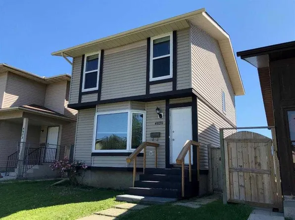 4820 60th St W, Calgary, AB T1Y 5E9