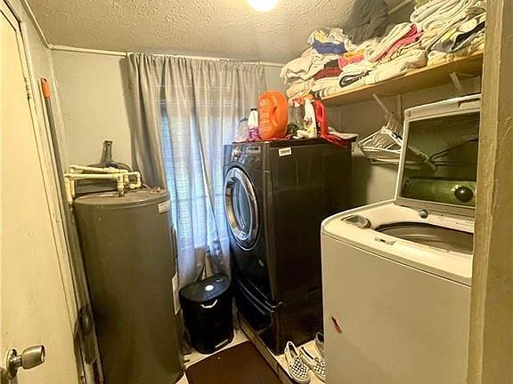 4th image of 1513 10th Ct