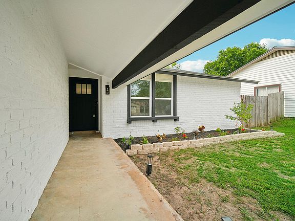 4th image of 10219 W Rutland Vlg