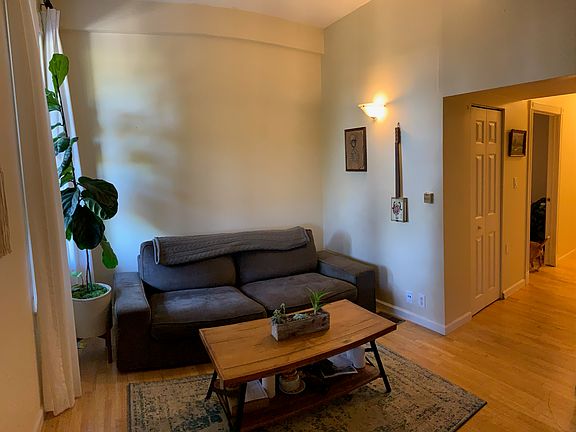5th image of 653 Magnolia Ave Suite 2