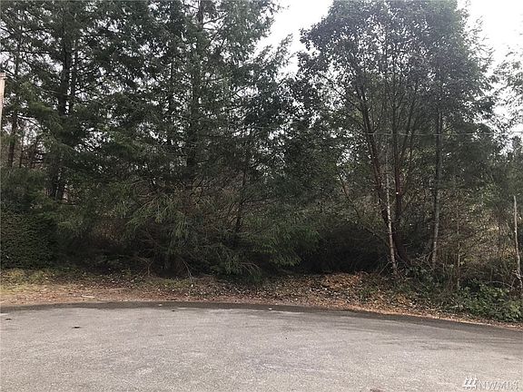 2nd image of 1923 191st Avenue Ct SW