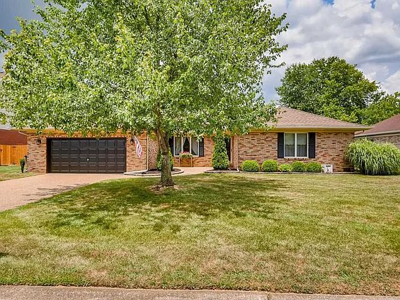 2nd image of 8228 Sherwood Ct