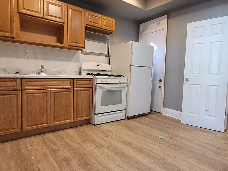 5508 Walnut St #1F — Photo 2