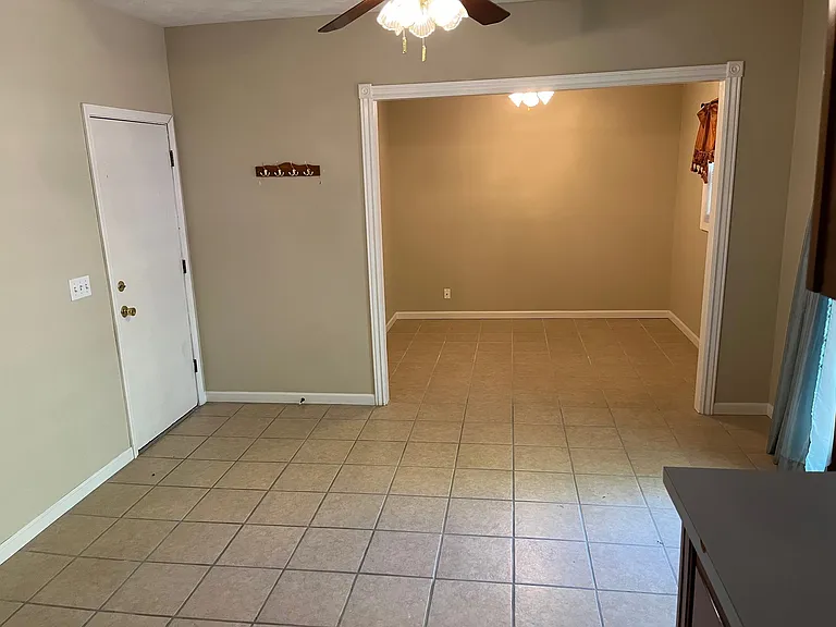 208 Doud Dr — Photo 18