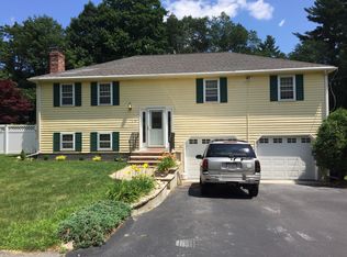29 Gavin Cir, Reading, MA 01867
