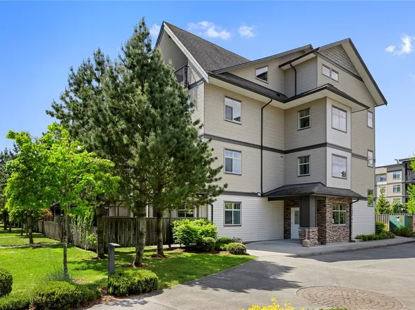 2117 Meredith Rd #204, Nanaimo, BC V9S 2N2