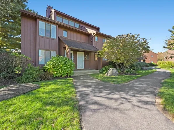 371 Panorama Drive #371, Mohegan Lake, NY 10547