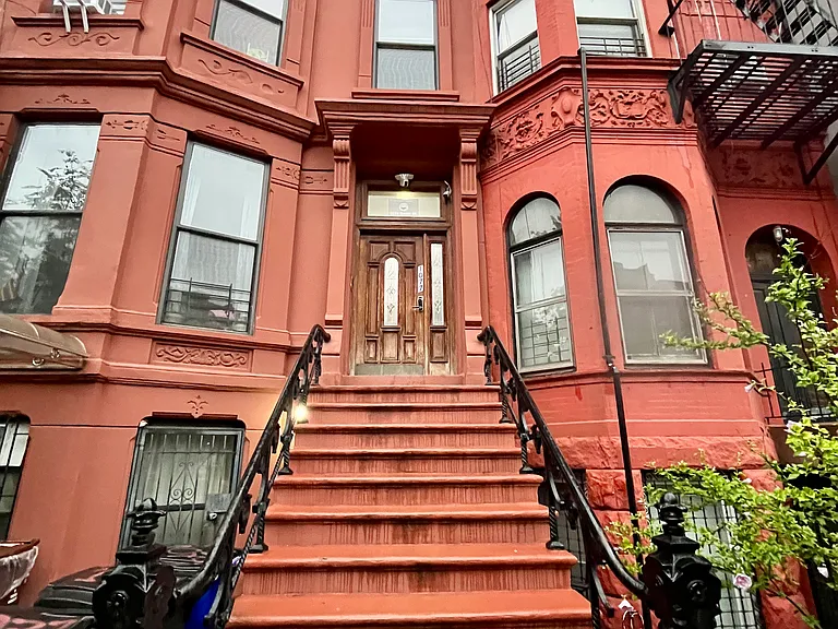 1077 Dean St #2R — Photo 1